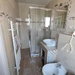 Gaeste Zimmer-ristorante Kochertal Da Enzo *
