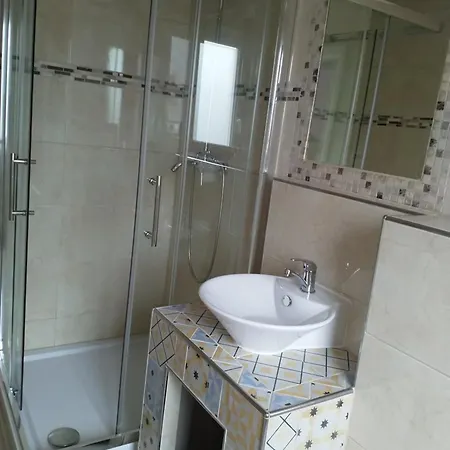 Gaeste Zimmer-ristorante Kochertal Da Enzo Bed & Breakfast
