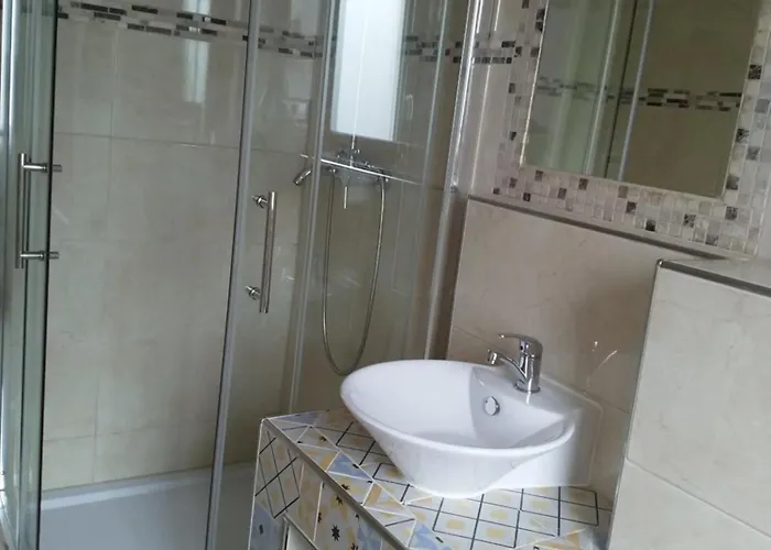 Gaeste Zimmer-ristorante Kochertal Da Enzo Отель типа 